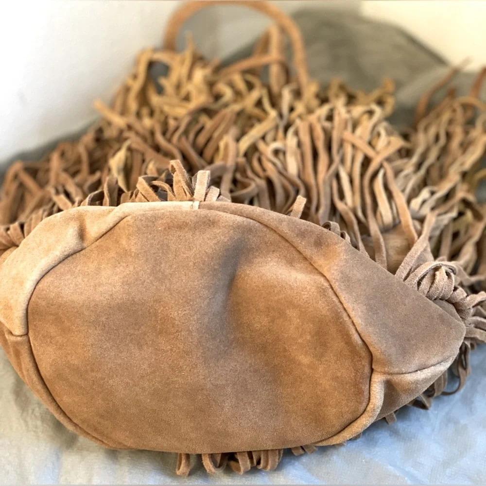 Vintage ZARA Cow leather fringe bag, adjustable straps Free spirited vibe - Picture 7 of 10